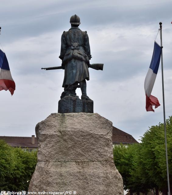 Monument aux Morts de Lormes