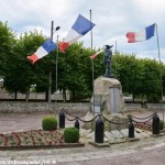 Monument aux Morts de Lormes