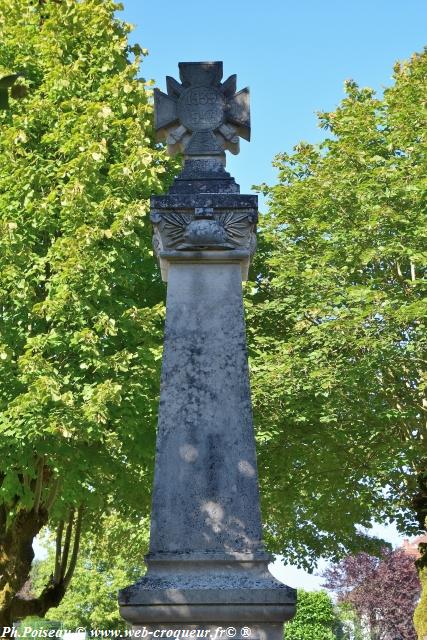 Monument aux Morts de Montigny sur Canne Nièvre Passion