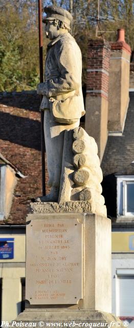 Statue aux Flotteurs de Clamecy