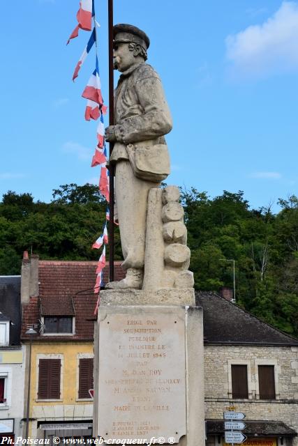 Statue aux Flotteurs de Clamecy