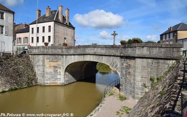 Pont du Canal de Châtillon en Bazois Nièvre Passion