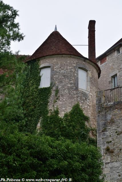 Quai des Moulins de Clamecy