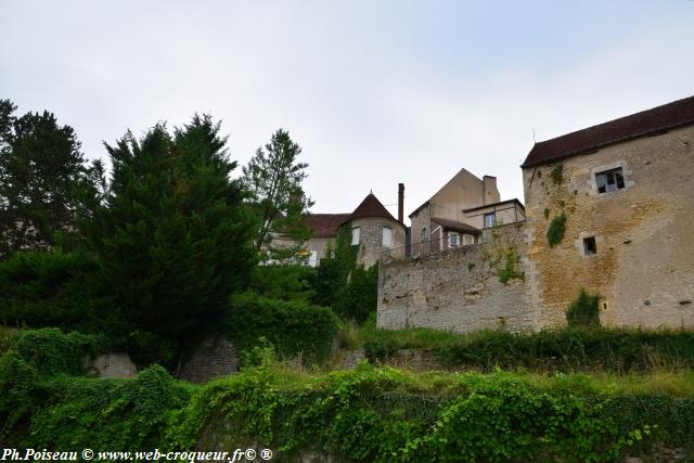 Quai des Moulins de Clamecy