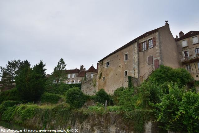 Quai des Moulins de Clamecy