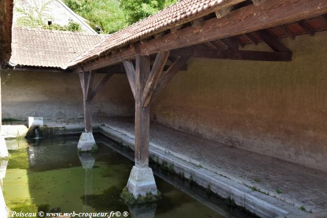 Lavoir de Saint Parize le Châtel