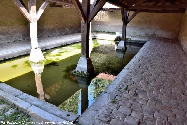 Lavoir de Saint Parize le Châtel
