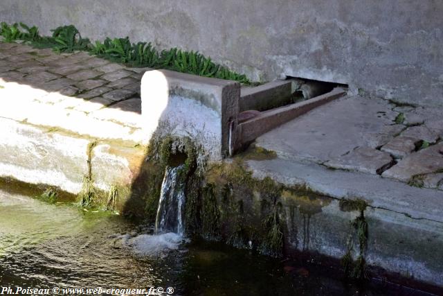 Lavoir de Saint Parize le Châtel