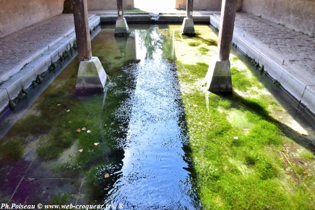 Lavoir de Saint Parize le Châtel