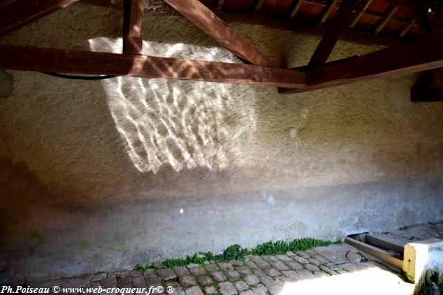 Lavoir de Saint Parize le Châtel