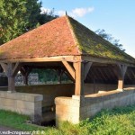 Lavoir de Thouez un beau patrimoine vernaculaire