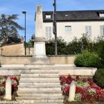 Monument aux morts de coulanges les Nevers