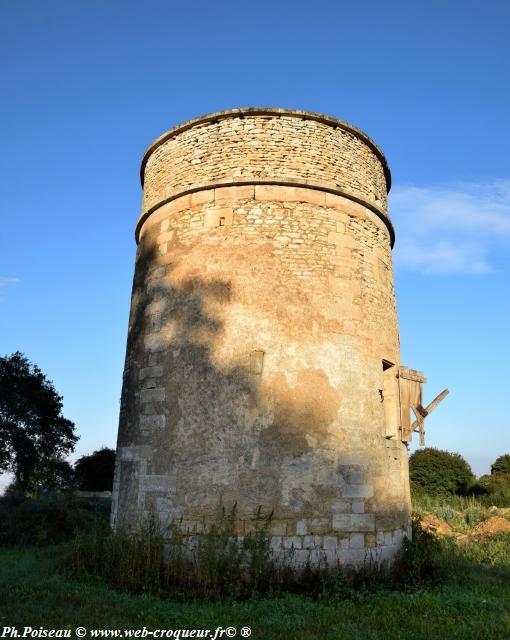 Ancien Moulin à vent de Thouez Nièvre Passion