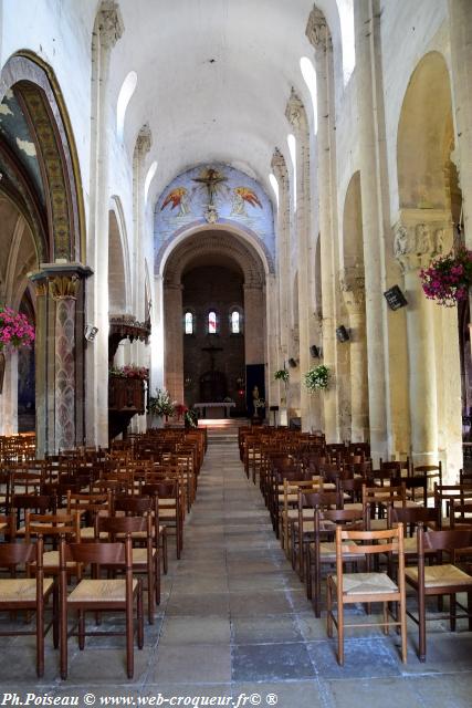 Église de Saint Pierre le Moutier Nièvre Passion