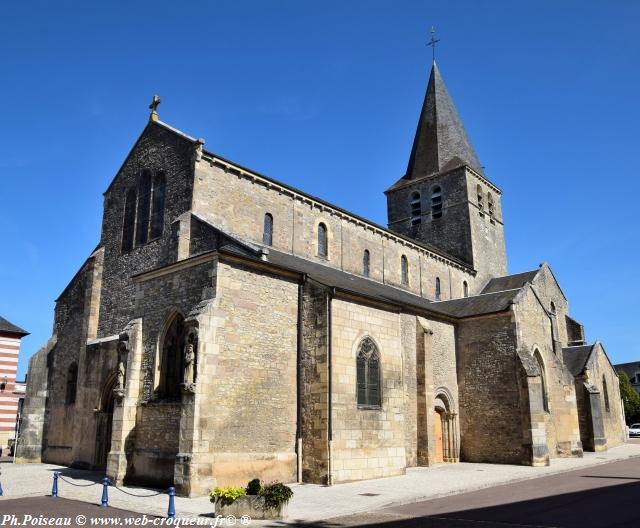 Église de Saint Pierre le Moutier Nièvre Passion