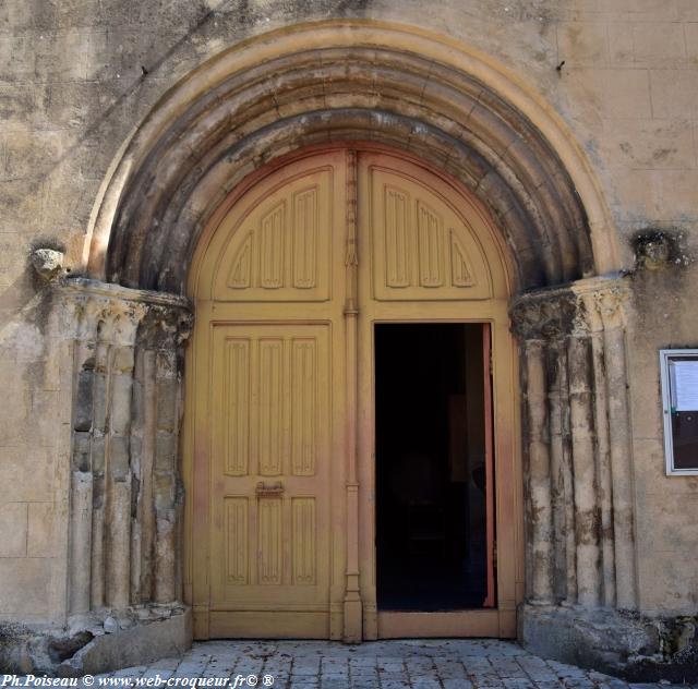 Église de Saint Pierre le Moutier Nièvre Passion