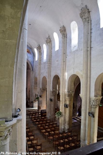 Église de Saint Pierre le Moutier Nièvre Passion