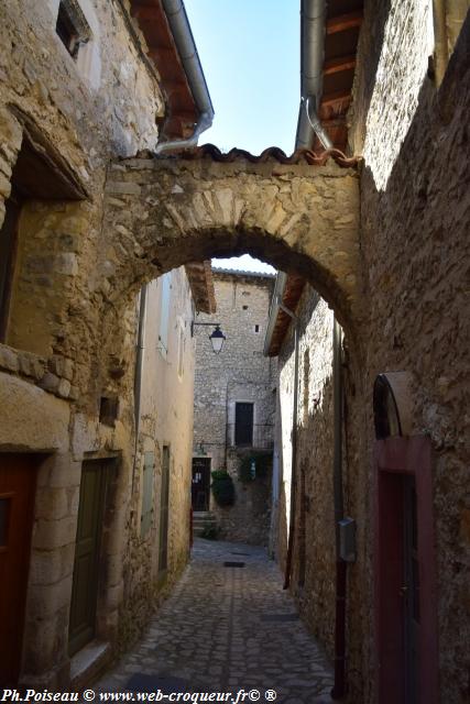 Mirmande le Village