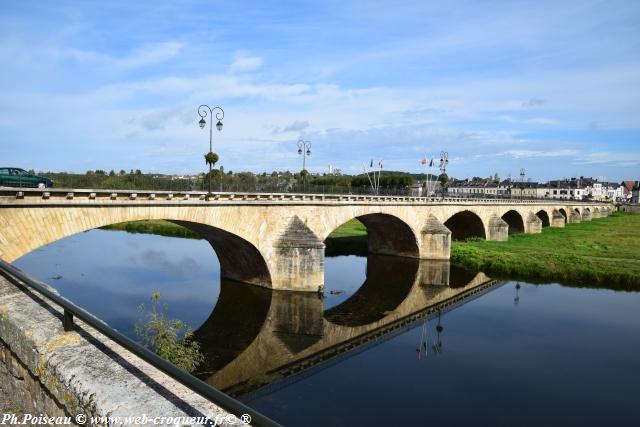 Pont de l'ancienne Loire