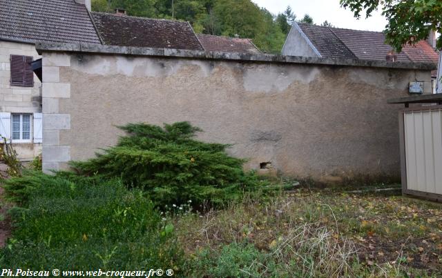 Lavoir de Armes place de la fontaine