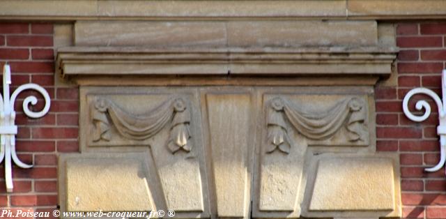 Caisse d’épargne de Moulins Engilbert