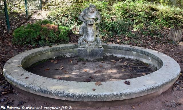 Fontaine de Decize Nièvre Passion