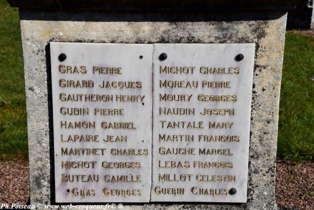 Monument aux Morts d'Aunay en Bazois