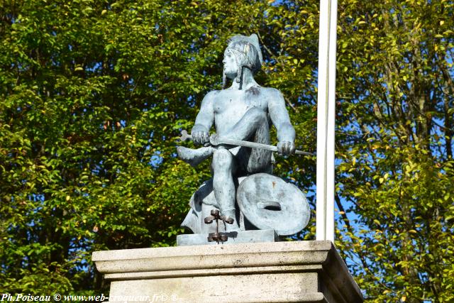 Monument aux Morts de Decize