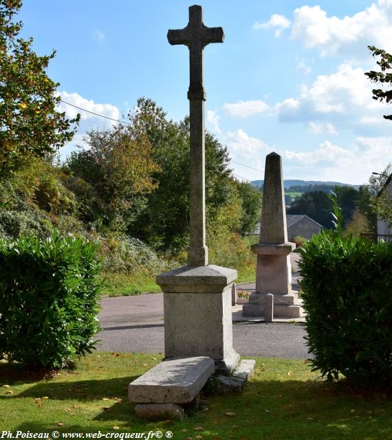 Monument aux Morts de Gouloux