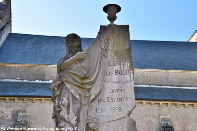 Monument aux Morts de Lurcy le Bourg Nièvre Passion