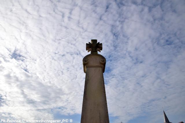 Monument aux Morts de Varennes les Nevers Nièvre Passion