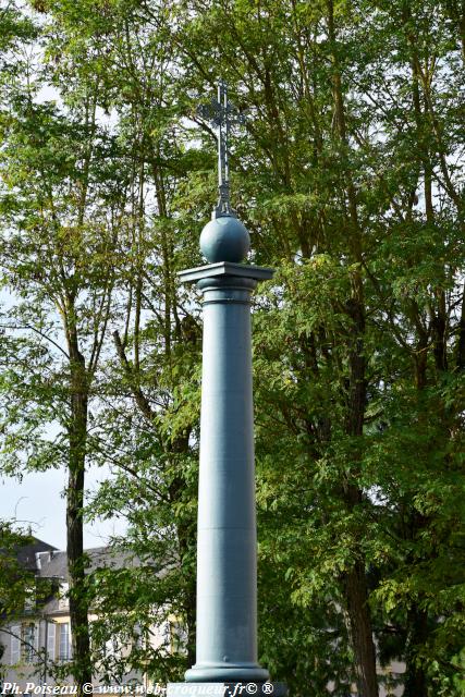 Colonne de Varennes vauzelles Nièvre Passion