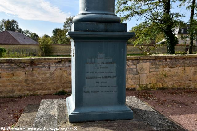 Colonne de Varennes vauzelles Nièvre Passion