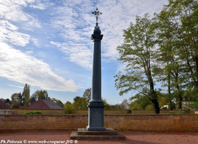 Colonne de Varennes vauzelles Nièvre Passion