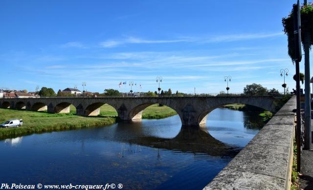 Pont de l'ancienne Loire à Decize