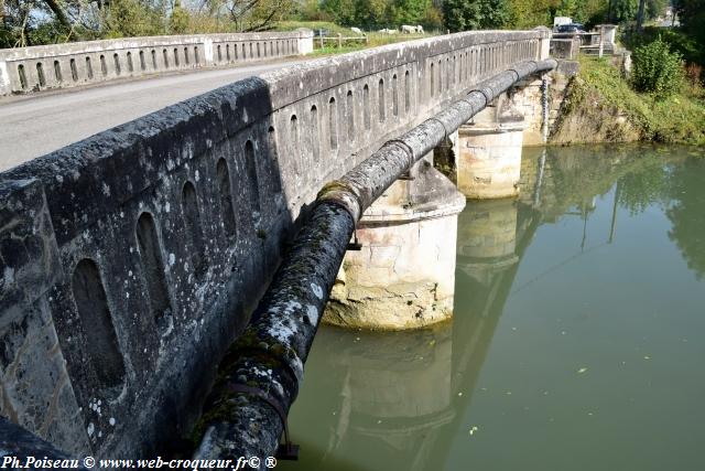 La Croix du Pont Saint-Ours Nièvre Passion