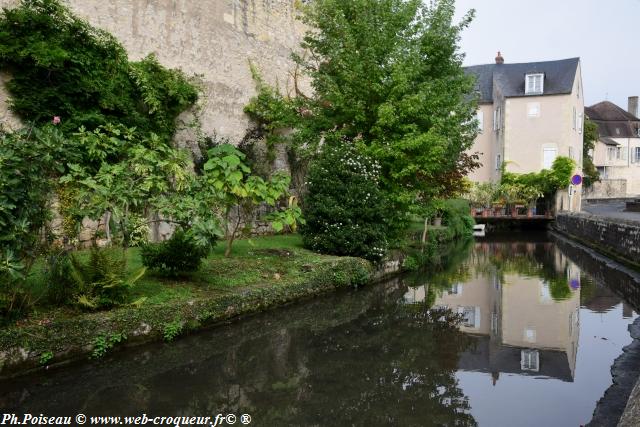 Tour Saint Trohe Nevers