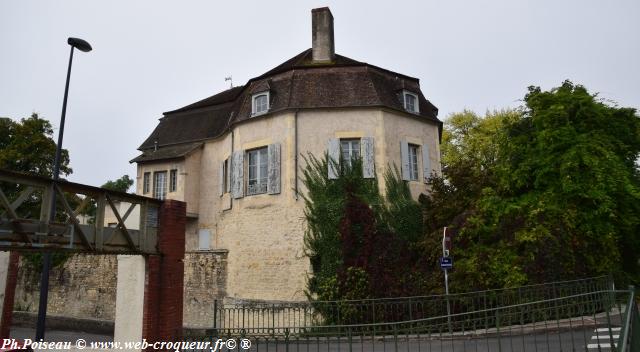 Tour Saint Trohe Nevers