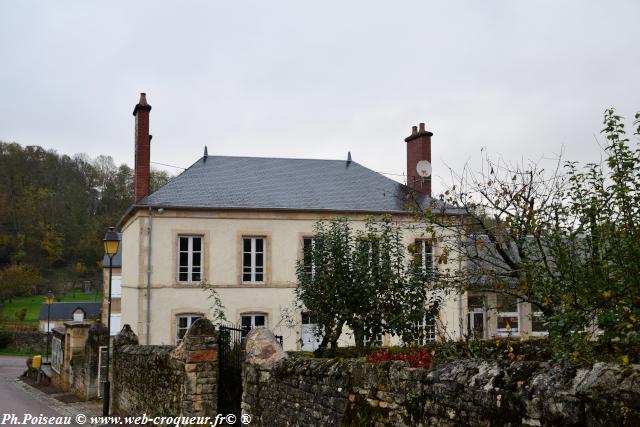 Mairie d'Arthel Nièvre Passion