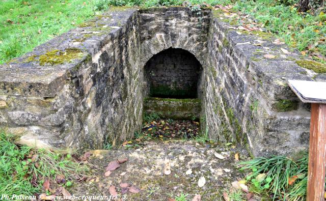 Fontaine du Fenin Nièvre Passion