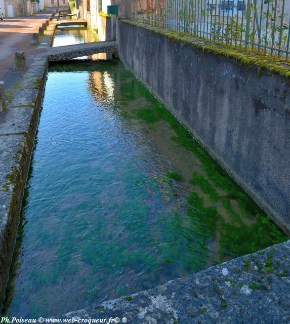 Rue des Fontaines de Dornecy un beau patrimoine