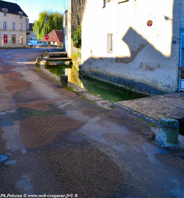 Rue des Fontaines de Dornecy un beau patrimoine