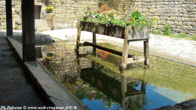 Le lavoir du centre d'Arthel