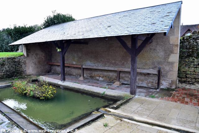 Le lavoir du centre d'Arthel