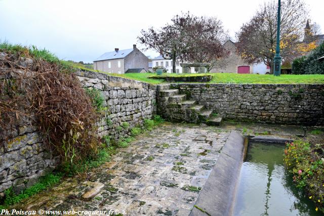 Le lavoir du centre d'Arthel