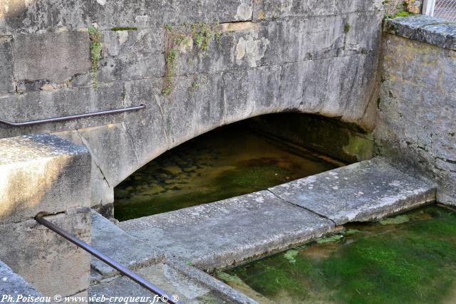 Le lavoir rue des Fontaines de Dornecy un patrimoine