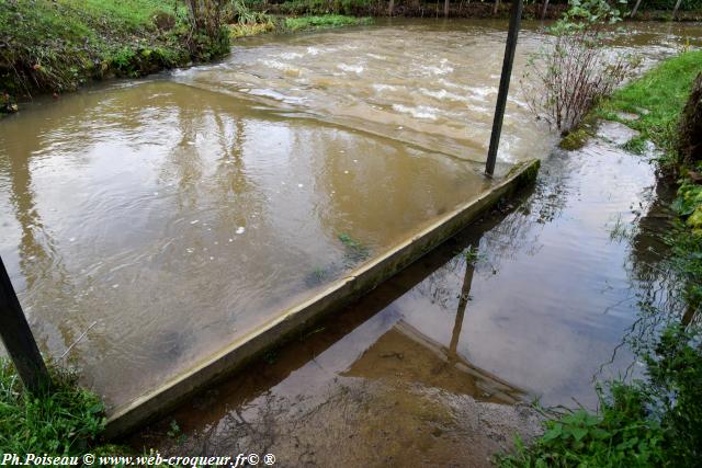 Lavoir d'Olcy Nièvre Passion