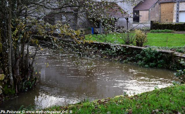 Lavoir d'Olcy Nièvre Passion