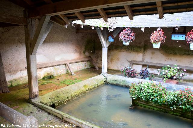 Le lavoir de la source d'Arthel