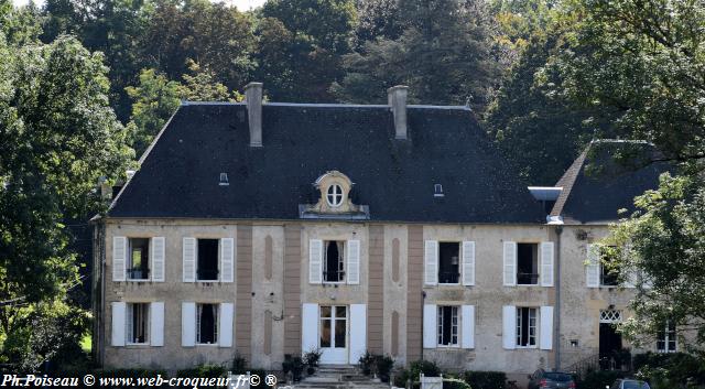 Le château de Tâches Nièvre Passion